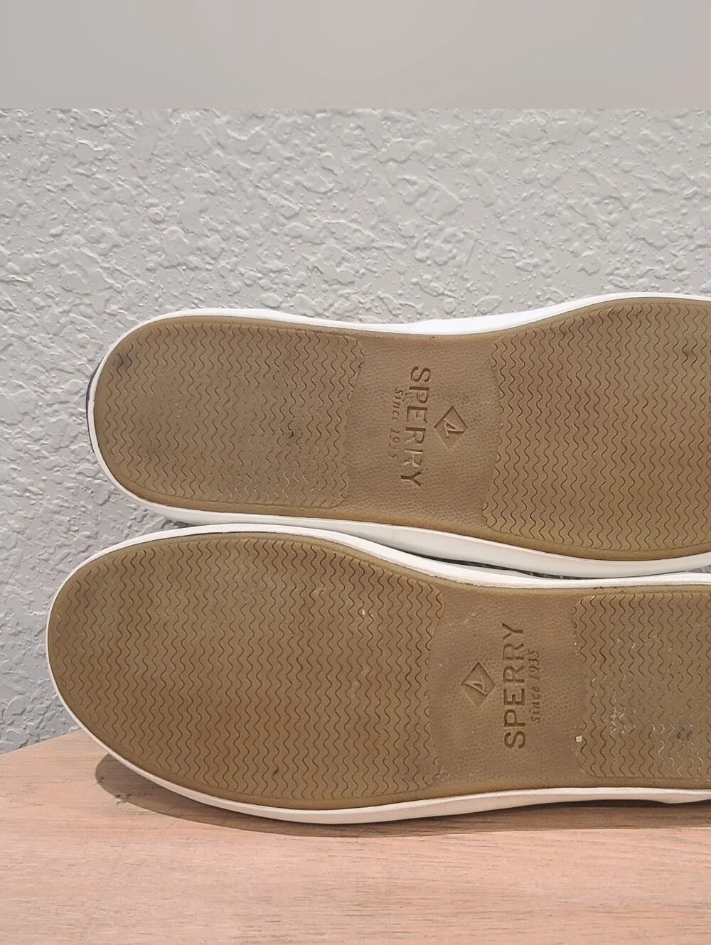 Sperry Top Sider Men 9M Khaki Canvas 2-Eyelet Oxfords Deck Boat Men Shoes